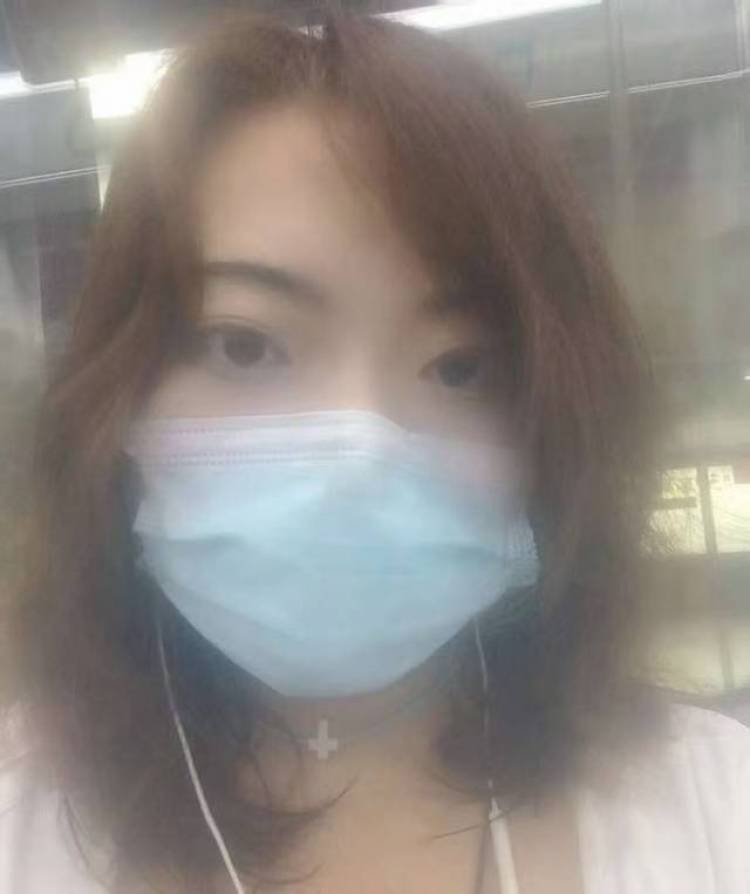 溪溪X-广东省·深圳市·宝安区--签约兼职平面模特，身高163，50kg以下浮动，匀称，平肩，自己有专业设备。完成速度快，可表现风格多。希望平时多练习有个突破。