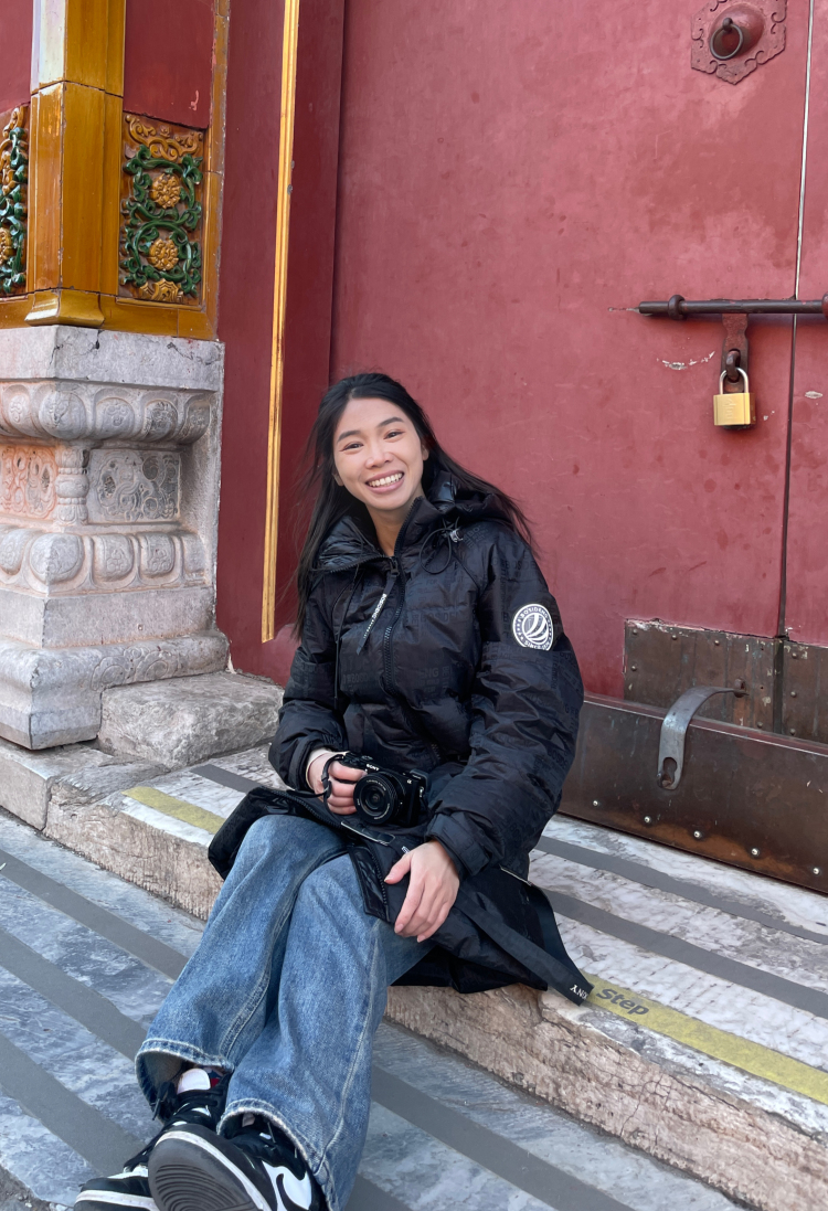 迪士尼在逃村花-广西壮族自治区·桂林市·秀峰区-抖音,微博,某红薯-本人小个子一枚,150,36kg,平时喜欢拍照,剪辑视频。可接童装或小个子日常服饰穿搭。
