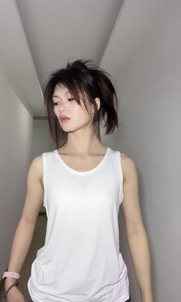 彩桥-广东省·深圳市·龙岗区--找商家 接寄拍网拍 最近都在做网拍 想接到更多单  什么风格都可接 出片快有质量 不满意接受重新拍  可长期合作