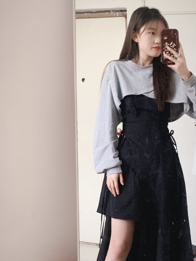 兮兮不想动-河北省·保定市·安新县--想接一些服装类的单子，本人做过寄拍模特，掌握一些拍摄和p图技巧，通过抖音快手分享穿搭粉丝一千六百多，可在各个平台上分享穿搭，160  84斤
艺名：小王睡不醒🧚🏻‍♂️
身份：直播带货
年龄：23