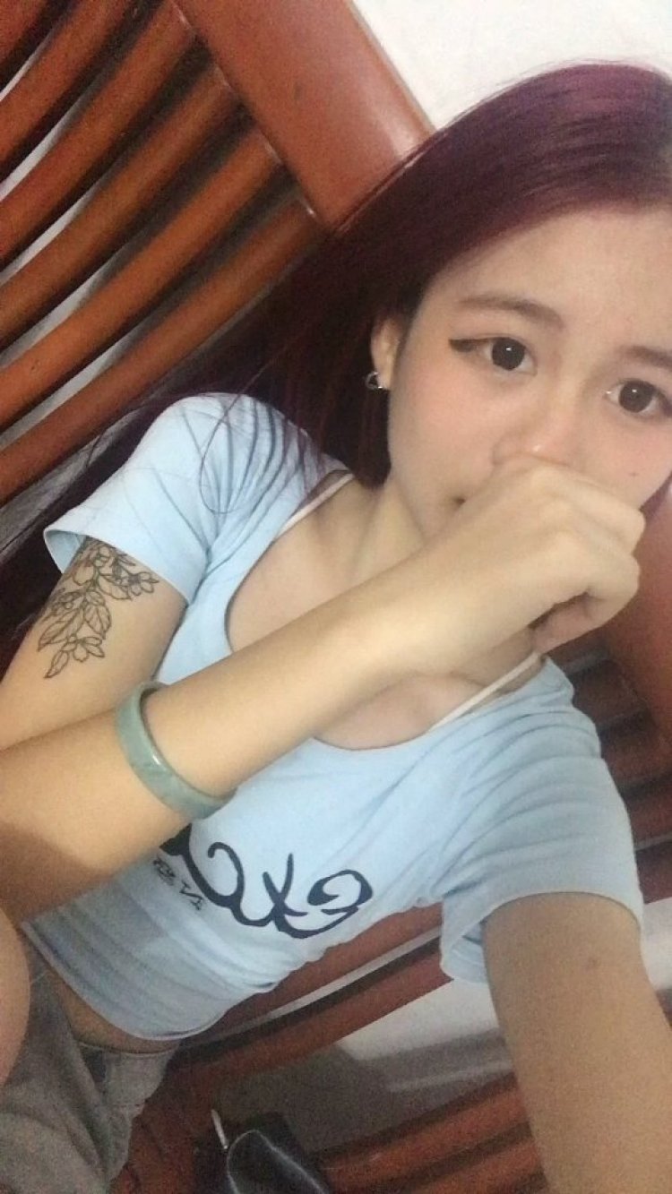 婷婷-广东省·佛山市·南海区-快手-喜欢拍拍照   寄拍送拍都可以  之前也有学过一点舞蹈