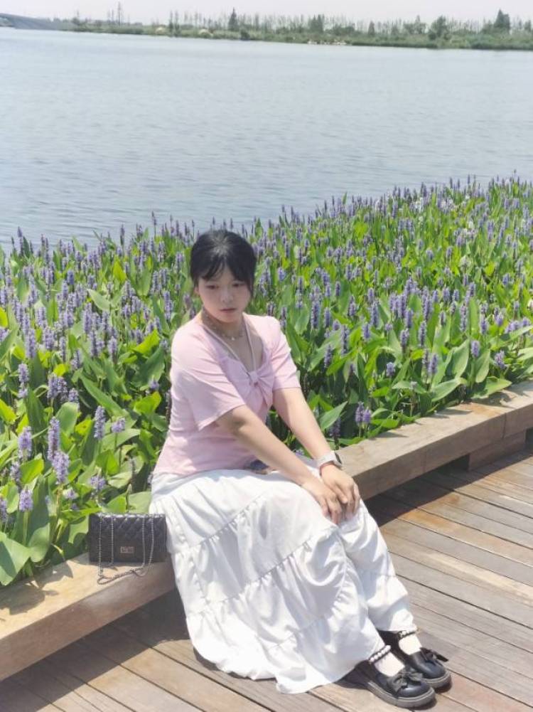 拒绝.-河南省·郑州市·上街区-快手-做过接拍 现在也在做 比较会拍照 衣服 饰品 化妆品都有拍过