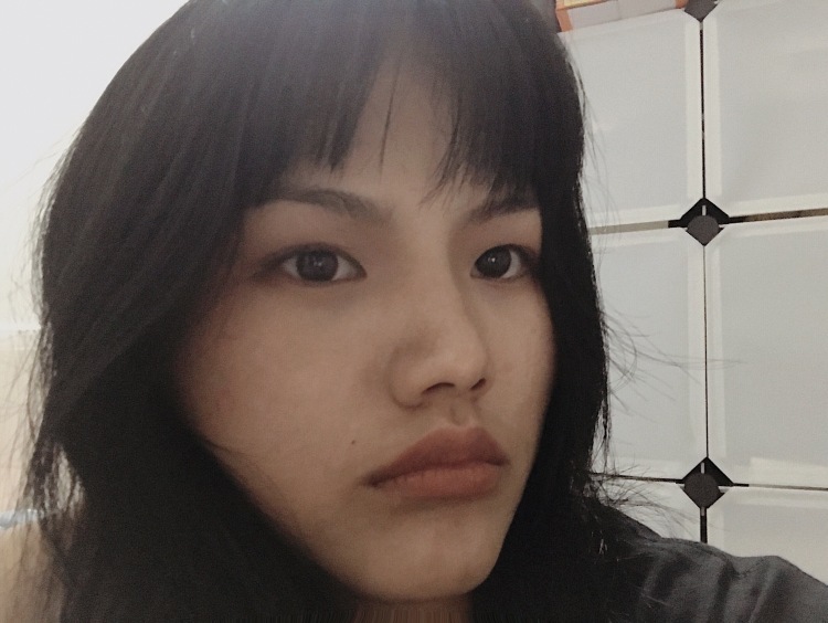 ZBYIII-广东省·深圳市·罗湖区--我身高168 体重51,爱自拍也很爱美食