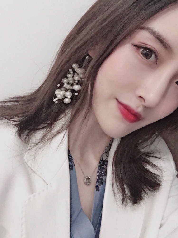 Monica-浙江省·杭州市·余杭区--求网拍兼职。