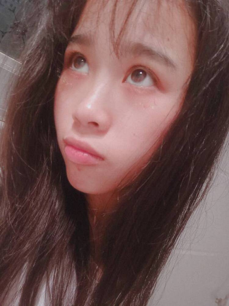 筱曦-四川省·宜宾市·高县--今日自拍，接单，网拍，买家秀。