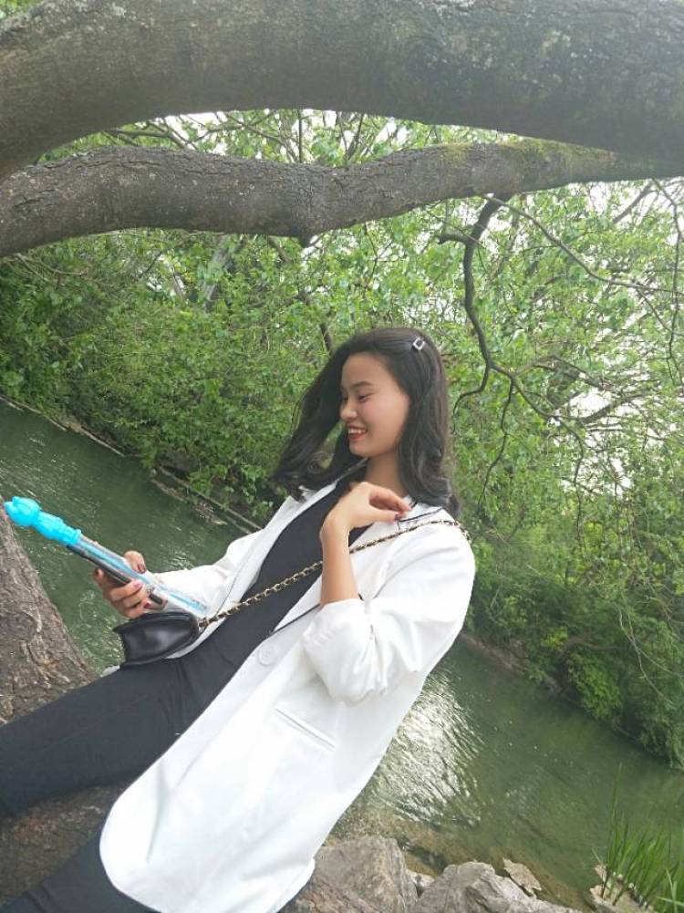 3 3天?-浙江省·杭州市·江干区--视频拍摄 拍照 做事认真负责 身高165 体重 94 看中随时联系。