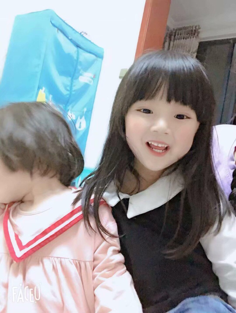 涵涵伊一妈妈?-湖南省·长沙市·浏阳市--家有颜值超高的两女宝，接女童网拍买家秀，大宝4岁，小宝两岁，也可接女装买家秀，本人身高158厘米体重95斤