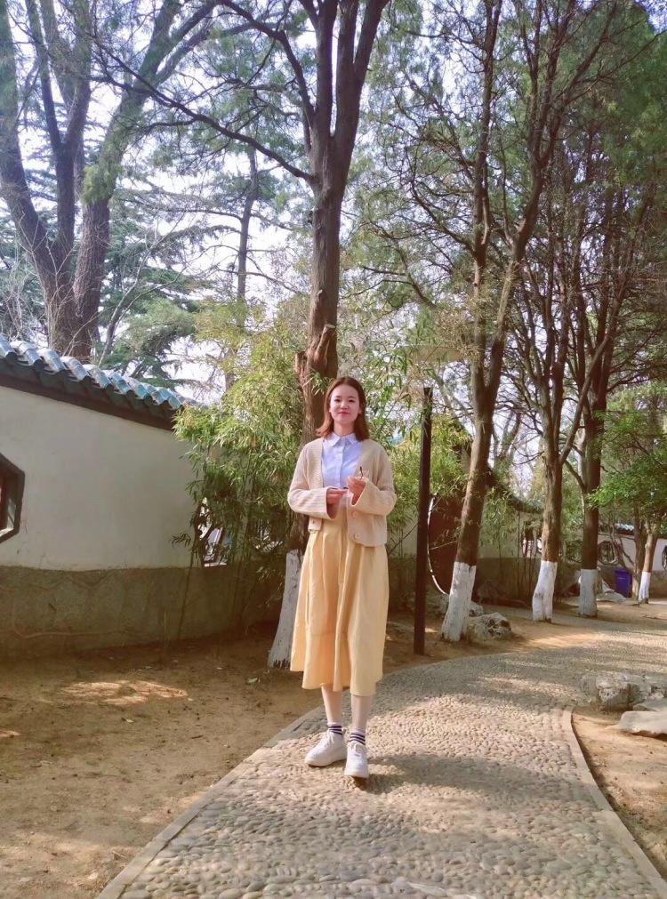 NANANANA-山东省·烟台市·芝罘区--在校大学生
自己有单反 拍照强 会凸显商品优点
出图快