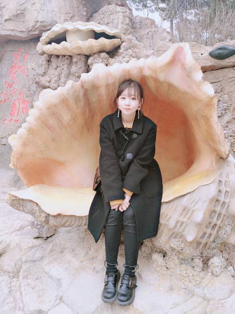 Kelly-北京市·北京市·东城区--热爱拍照，出图快，画质好，文笔有创意，做过销售，了解买家痛点各种风格皆可，喜欢宿舍家居，粉色少女系