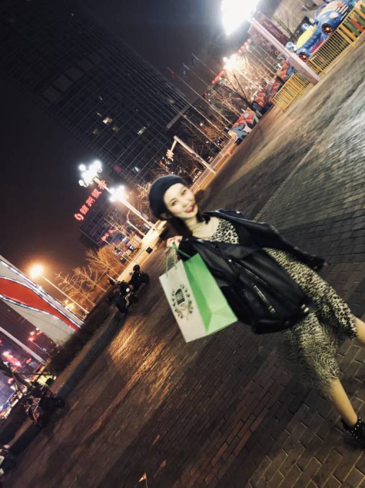 Mia?-辽宁省·锦州市·太和区--比较多变，什么风格都可以驾驭。
请来找我!!!