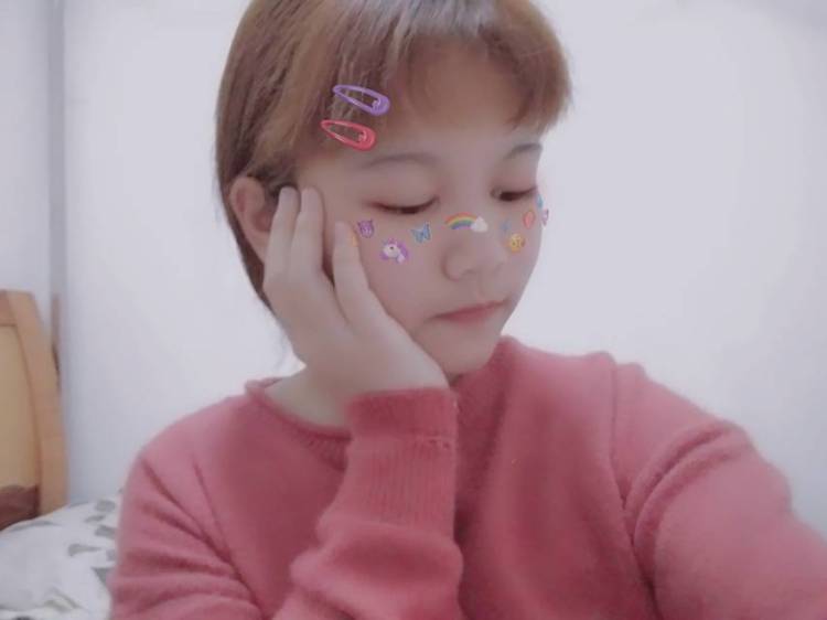 沙雕婷婷.-广西壮族自治区·贵港市·港南区--会自拍街拍对镜拍?