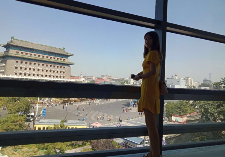 ?-新疆维吾尔自治区·乌鲁木齐市·天山区--喜欢拍照，喜欢各种穿搭。?