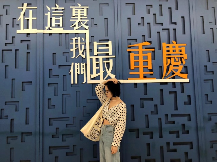 I'm groot-湖北省·武汉市·武昌区--?可驾驭各种风格 镜头感好 ?168cm
?会拍照 有会摄影的朋友 ?出片速度快且效果好 ?会拍细节图 对镜自拍 他拍都OK
♥️可接受修改