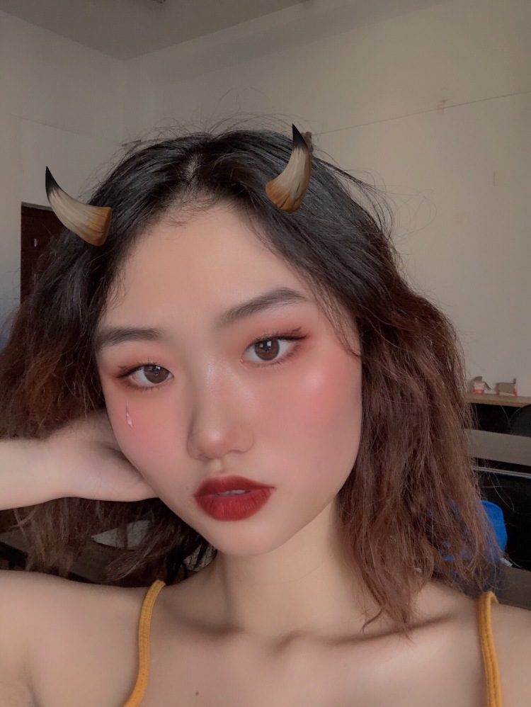 <3-江苏省·南京市·玄武区--热爱拍照穿搭p图 风格任意切换 腿长101cm 找我蟹蟹