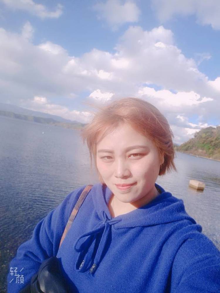 AAA糖果复印广告店_袁莉群-江西省·宜春市·丰城市--嗮一波旅游照片。看上去没有165斤