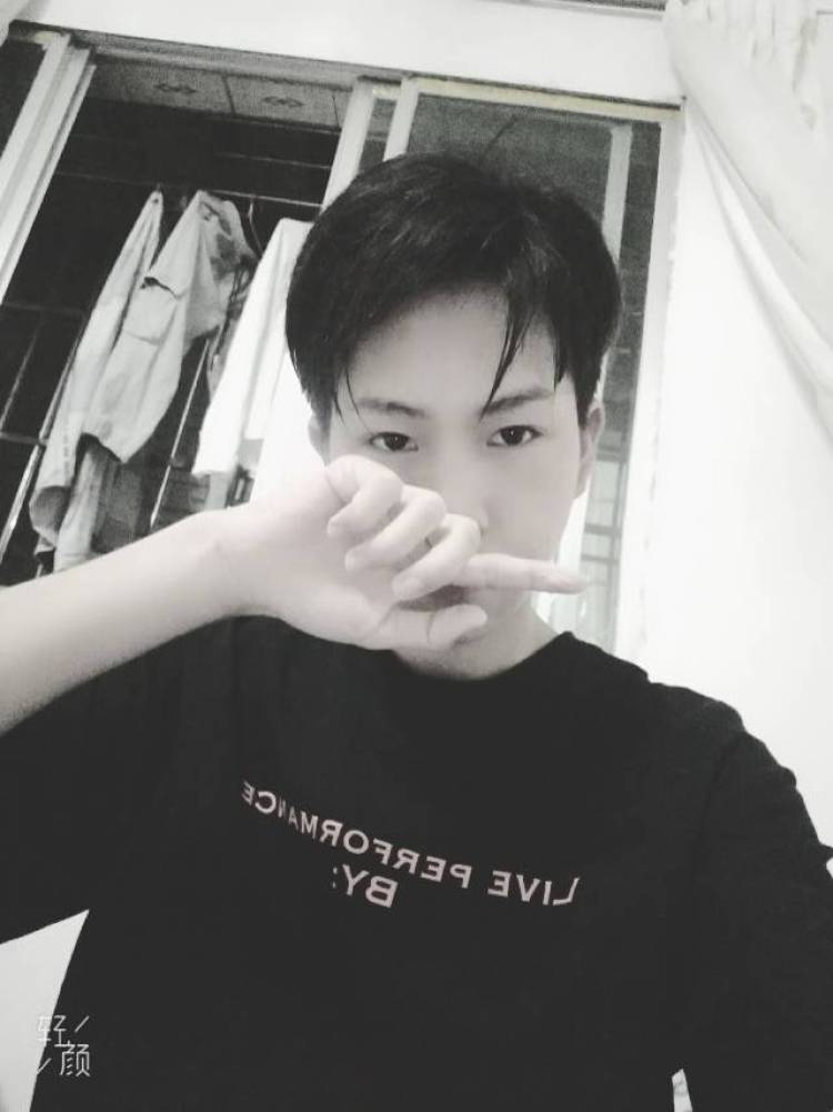 潇洒男孩-贵州省·贵阳市·云岩区--接寄拍,可以长期合作