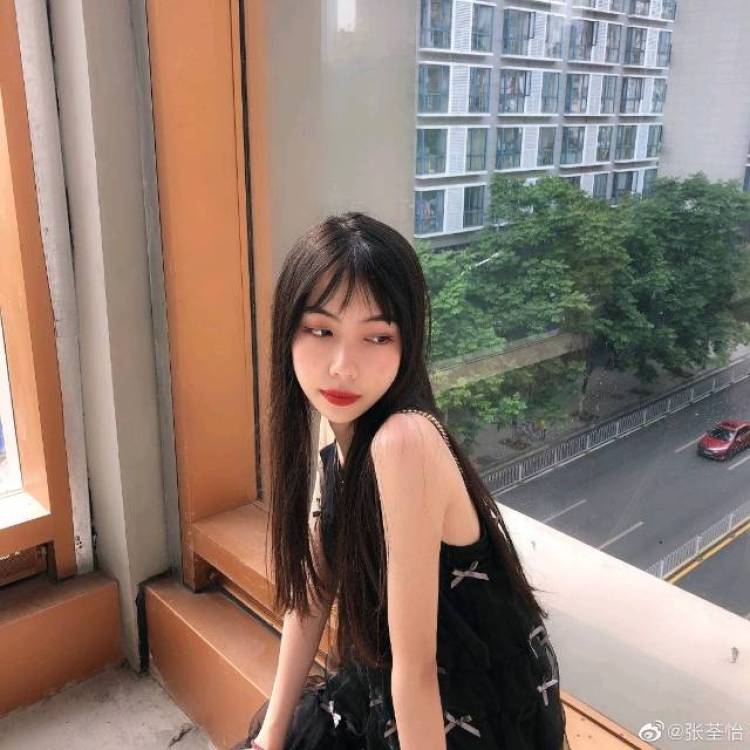 qq-湖北省·武汉市·江夏区--甜美风暗黑风的服装我都可以驾驭 168 81斤