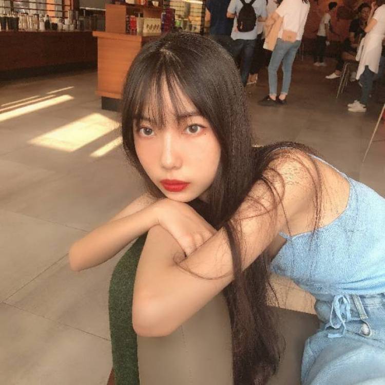 qq-湖北省·武汉市·江夏区--甜美风暗黑风的服装我都可以驾驭 168 81斤