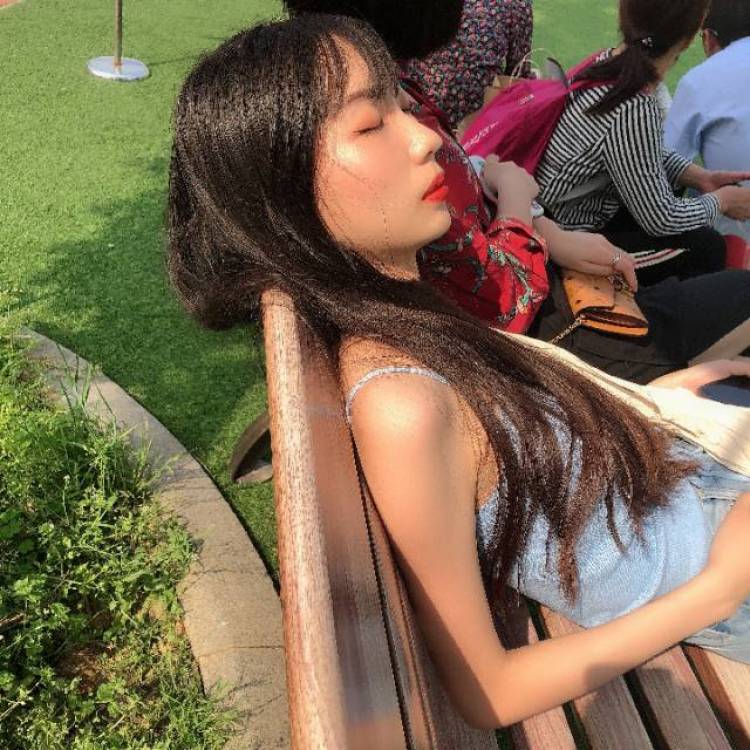 qq-湖北省·武汉市·江夏区--甜美风暗黑风的服装我都可以驾驭 168 81斤