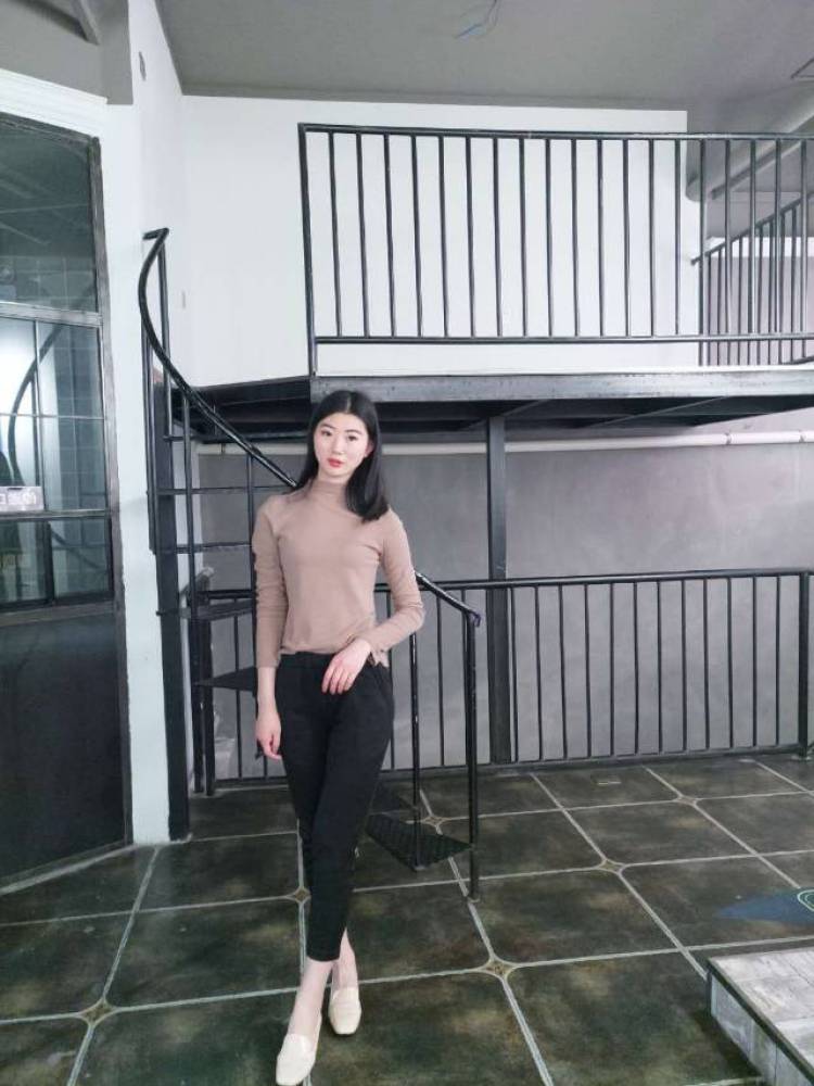小千婷-广东省·深圳市·罗湖区--哀家的小仙女那么多难道怕没人找