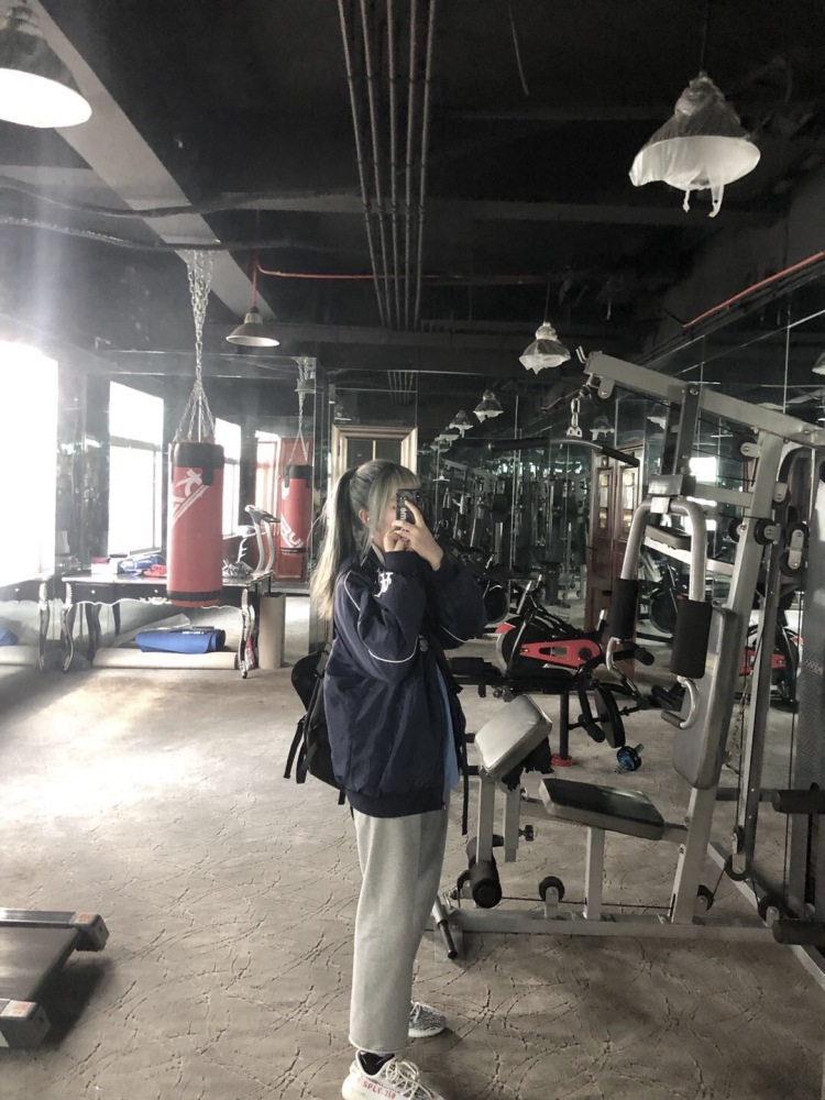 小芯2019万事胜意加油干-陕西省·汉中市·汉台区--几件衣服的买家秀