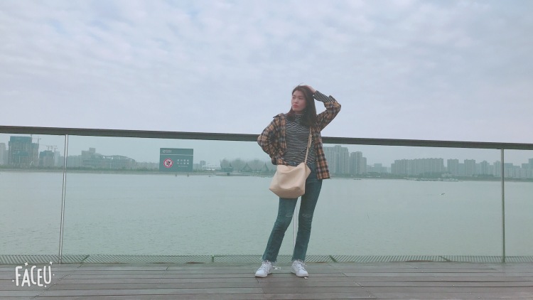 米妮-浙江省·杭州市·西湖区-抖音,微博,朋友圈等-喜欢购物,喜欢拍照,喜欢专研不一样的自己,新人求接单