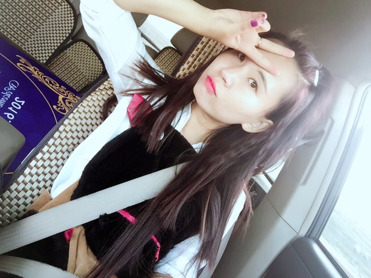 ? 玛丽莲梦兔-内蒙古自治区·包头市·青山区--接买家秀,寄拍送拍都可以。偶尔玩抖音,2000多粉丝。