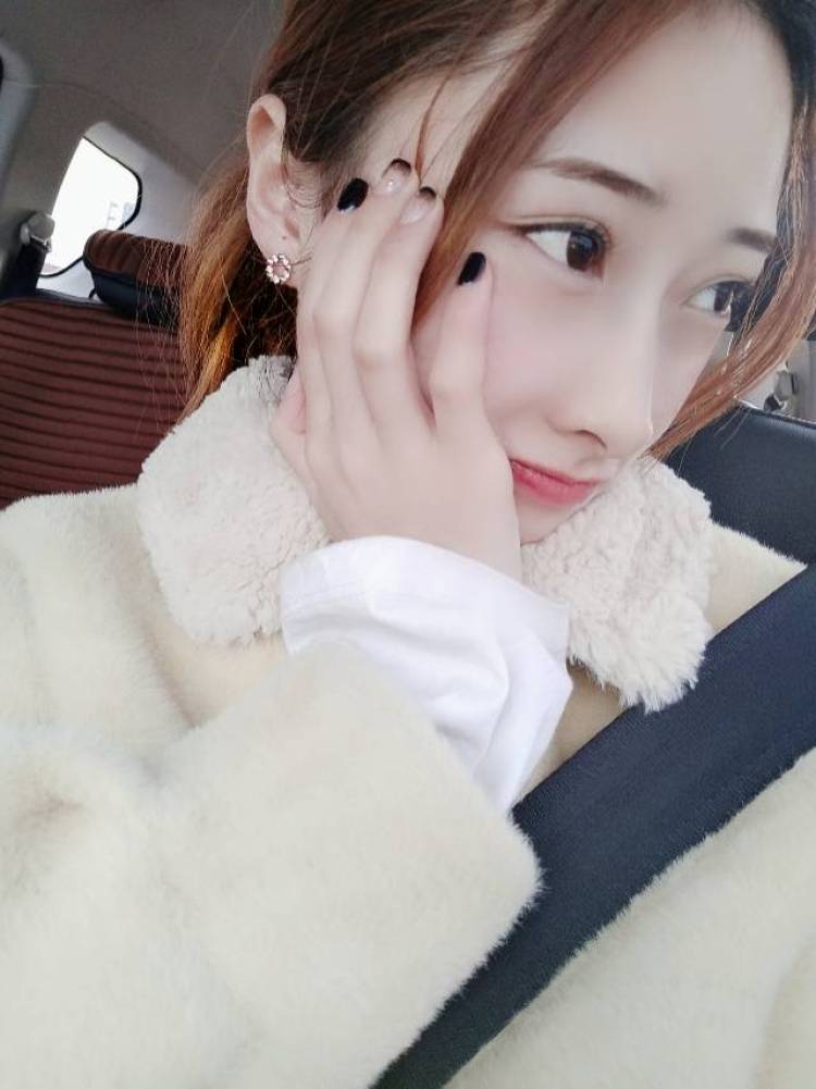 A承接婚礼策划?  婚纱摄影-河南省·新乡市·长垣县--年龄：19岁，身高：162cm，体重：84kg
短视频拍摄 收费私聊可以商量 求放单 谢谢