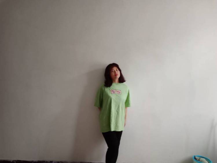 丫丫-北京市·北京市·大兴区--新买的衣服到了,自拍几张照片。