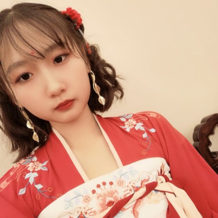 无羊-北京市·北京市·朝阳区--新人   萝莉风汉元素复古风日韩风可找我
女生  160CM  48kg
网拍请找我！