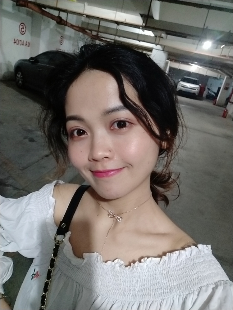 房东的猫-广西壮族自治区·南宁市·西乡塘区--可寄拍,在线约!
会唱歌? 会舞蹈,会拍照