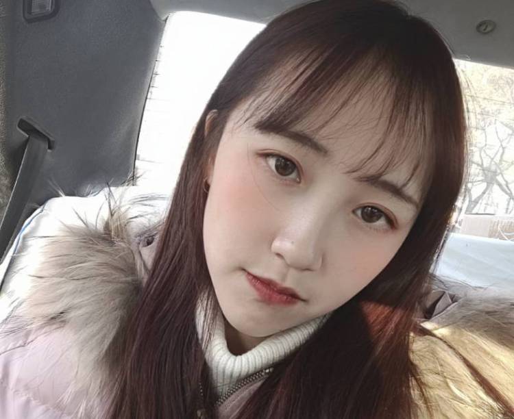 泡过的奥利奥QAQ-陕西省·西安市·雁塔区--需要模特请dd我！身高162体重87！年龄18！