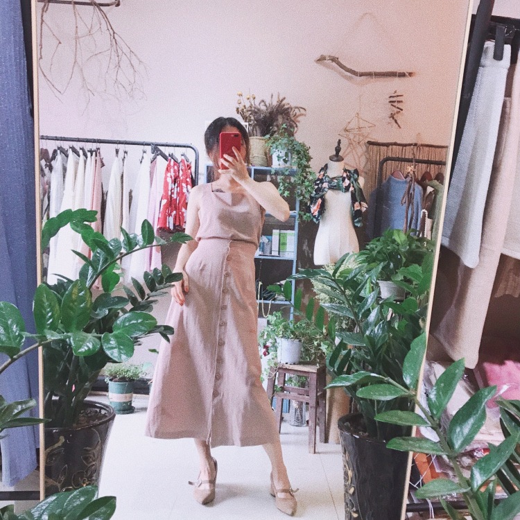 向挽工作室-云南省·普洱市·思茅区--自己有服装店 可接服装类的 也可以出外景