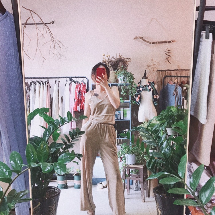 向挽工作室-云南省·普洱市·思茅区--自己有服装店 可接服装类的 也可以出外景