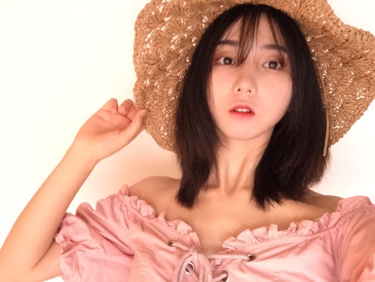 Qiaooooo-四川省·成都市·武侯区--没有什么比拍照更让我快乐的事情
