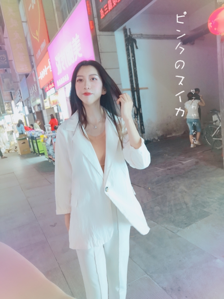 ?-河南省·郑州市·二七区--接寄拍 身高165cm体重92斤 喜欢拍照 衣服搭配