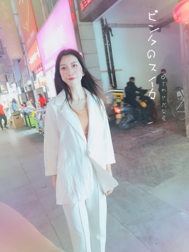 ?-河南省·郑州市·二七区--接寄拍 身高165cm体重92斤 喜欢拍照 衣服搭配