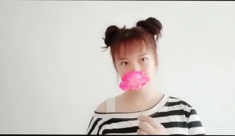 丫丫-北京市·北京市·大兴区--自拍几张臭美