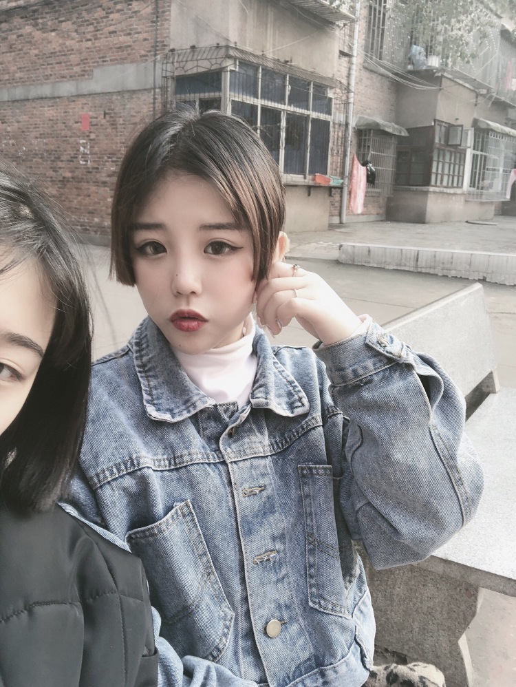 ǫᴜᴇᴇɴ-湖南省·邵阳市·大祥区--没有风格? 现在是黄头发