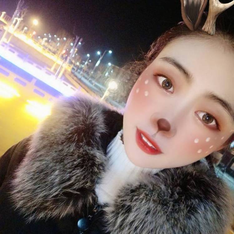 ?-河北省·沧州市·黄骅市--身高 170cm，体重 48kg,但愿自己可以接单成功。
可以拍不同的风格，衣服，饰品，化妆品，装饰品都可以找我来拍❤️
