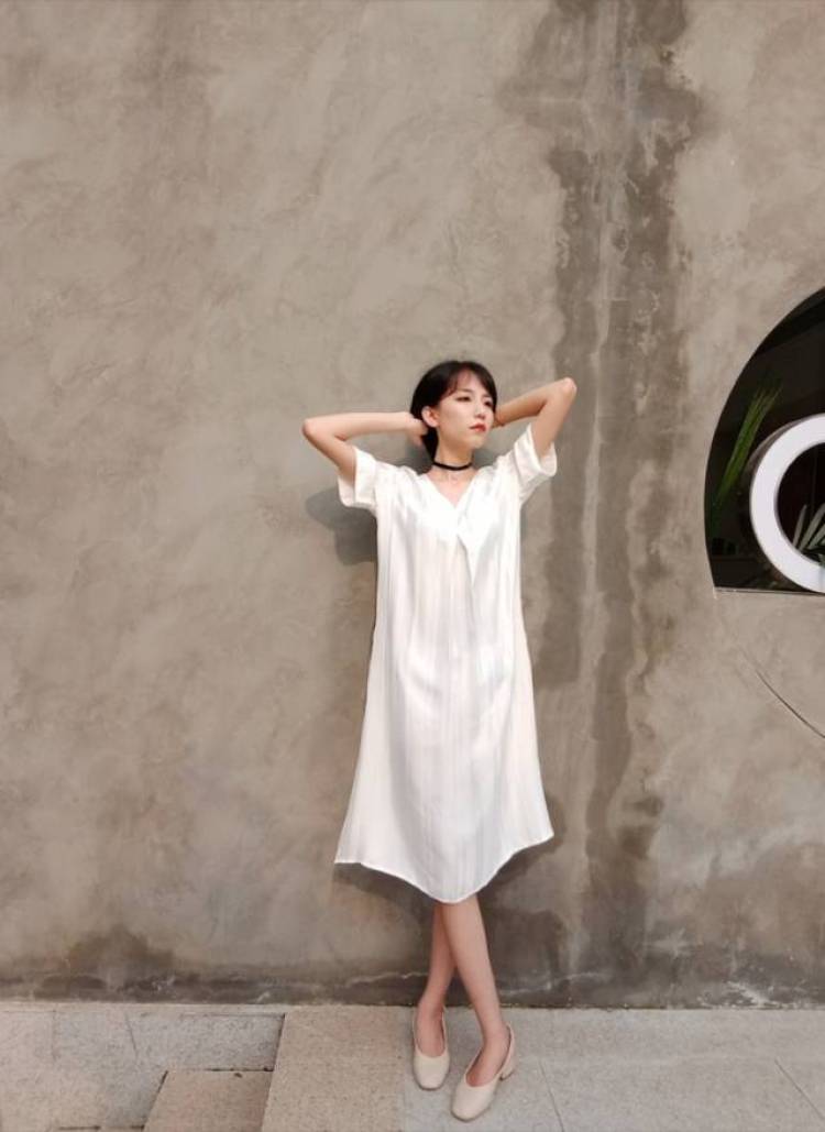 EliauK-重庆市·重庆市·江北区--接买家秀,寄拍送拍均可。
本人身高166cm,体重44kg。