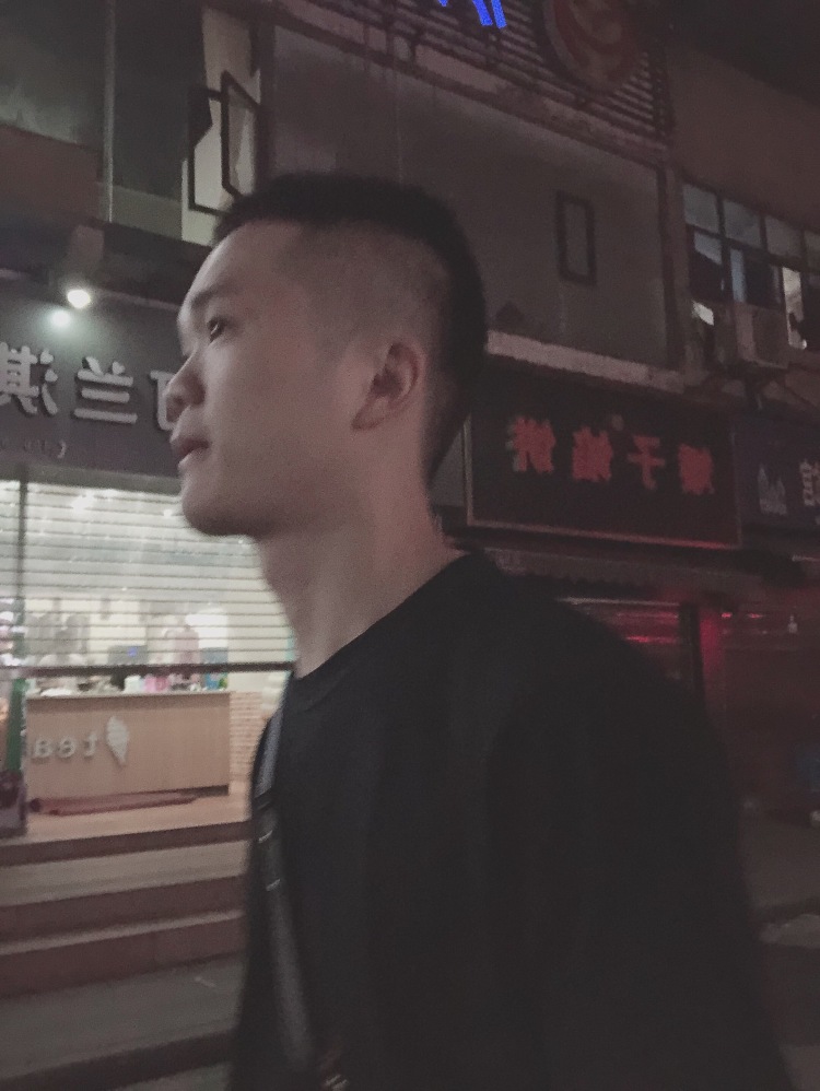 wwang-江西省·九江市·浔阳区--请多多指教，情侣装都可以。?