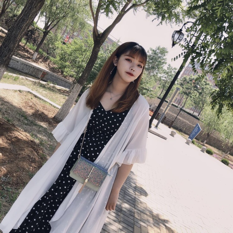 小啊铭～-辽宁省·葫芦岛市·兴城市--网拍 衣服 裙子 鞋 都可以
