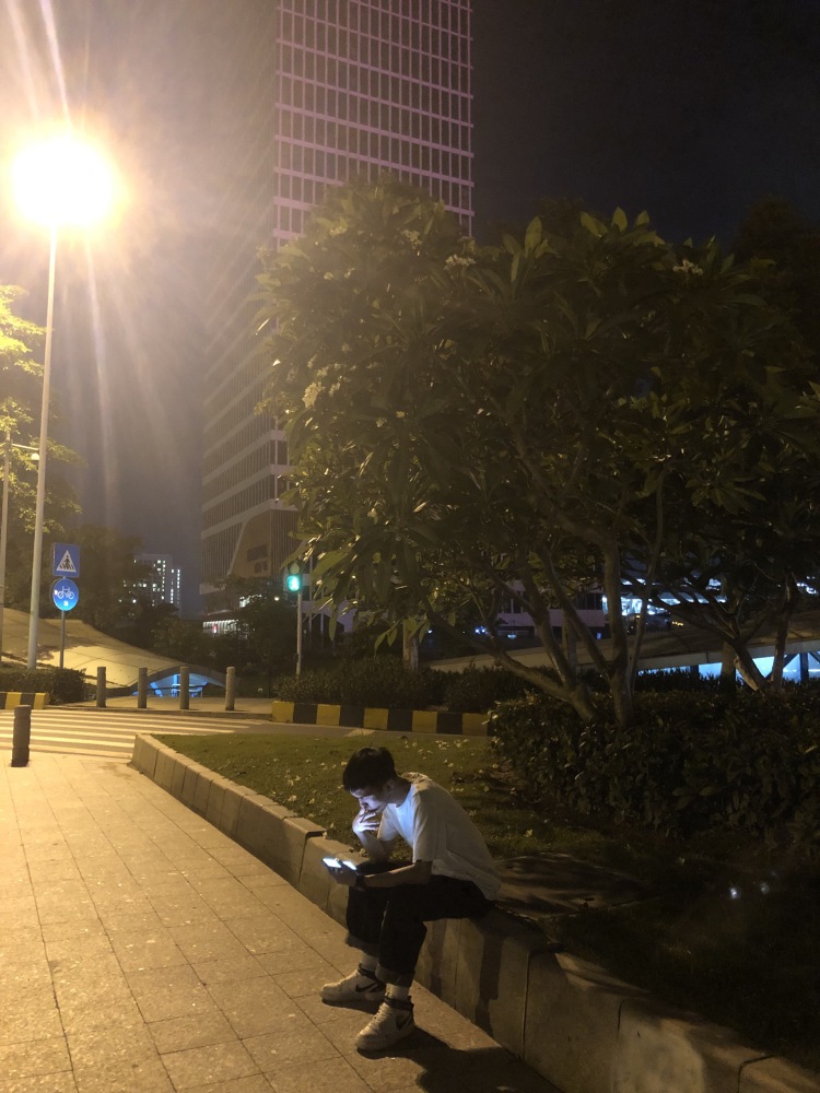 Amo-广东省·广州市·荔湾区--广东。身高178体重60kg。