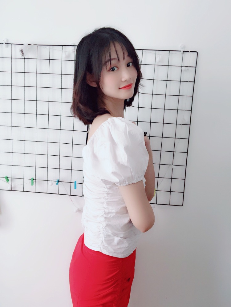 linnd-广东省·揭阳市·榕城区--网拍小姐姐,各种风格可接受,诚心合作
