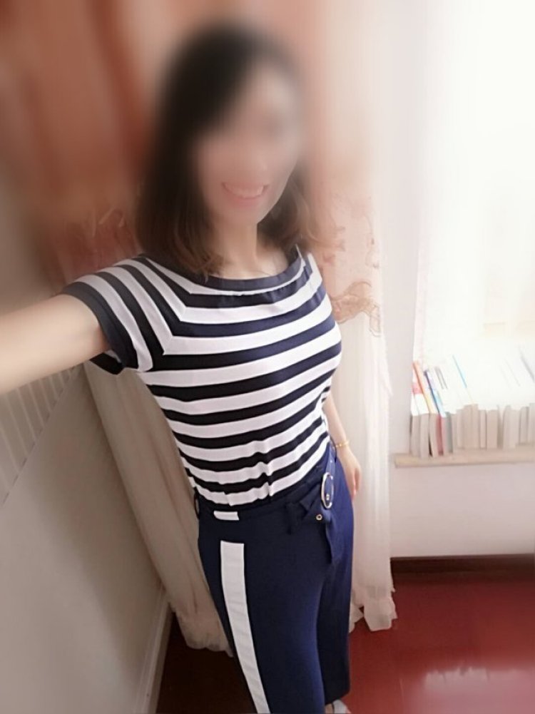 笑笑-贵州省·贵阳市·南明区--老板们,继续砸单过来
