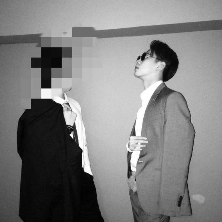 糜.-山西省·太原市·杏花岭区--净身高180  体重130斤  与网红有一定接触  主要想接一些淘宝网拍模特的单子  有专业摄影师  会拍照 会p图修图  谢谢
