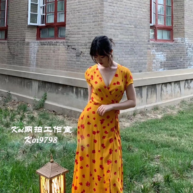 c-福建省·漳州市·龙文区--专业拍摄高质量买家秀，模特粉丝多，都是自用的t宝账号，安全可靠，各种风格都可以拍买家秀，连衣裙，复古风，婚纱服，旗袍，帽子，配饰，T恤等等应有尽有！有需要的可以了解一下哈