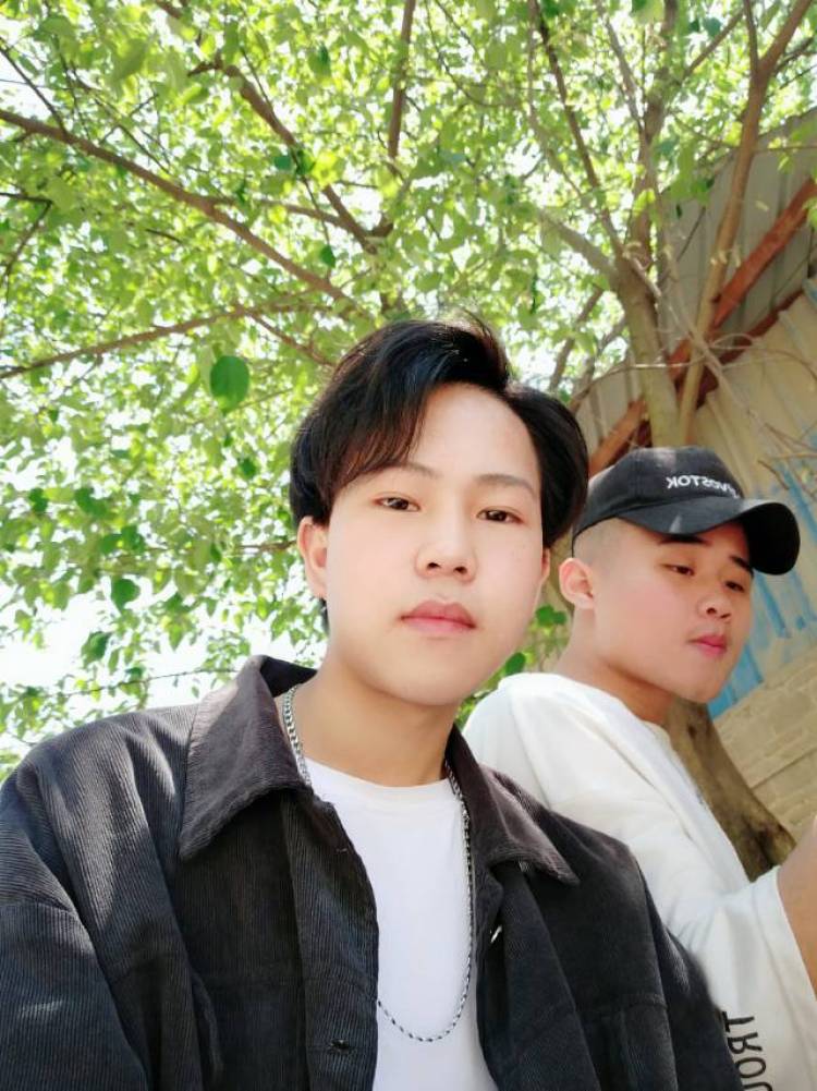 潇洒男孩-贵州省·贵阳市·云岩区--接寄拍，各种风格都行