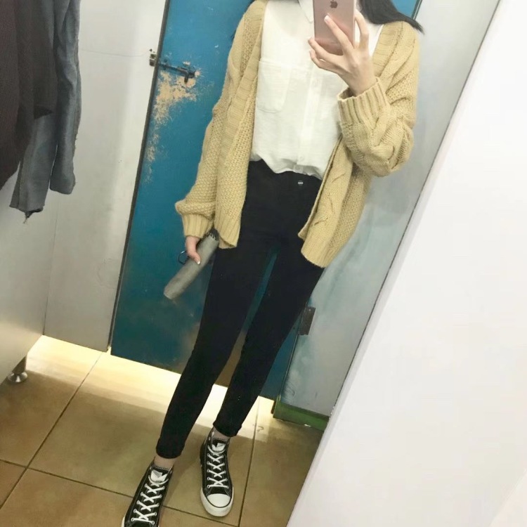 Agoni-广东省·佛山市·顺德区--接服装 项链 化妆品等买家秀网拍